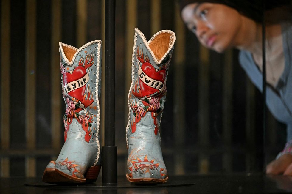 Taylor swift's cowboy boots