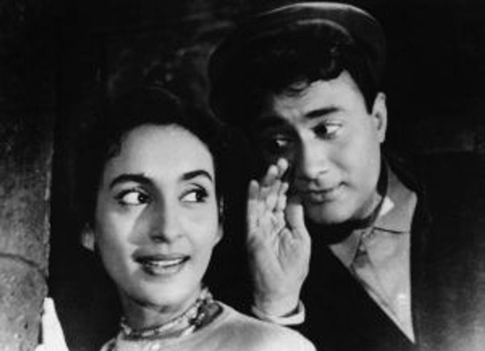 Tere Ghar Ke Samne 1