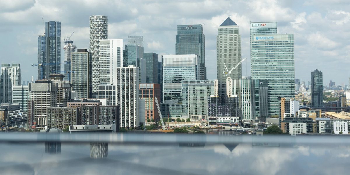 UK Economy Slows to 0. 4% Growth as Global Turmoil Weighs on Outlook
