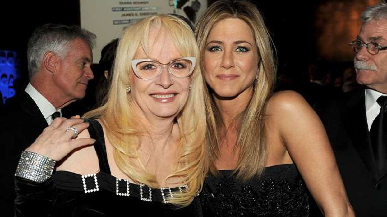Jennifer Aniston’s ‘mean girl’ allegation takes a bizarre turn as Kelly Clarkson footage emerges