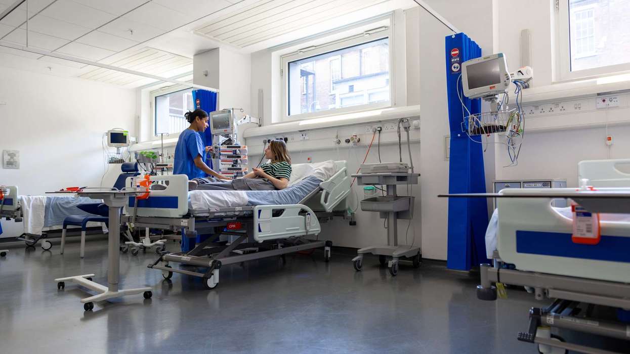Migrants pay 60% more into NHS than their healthcare costs, analysis finds