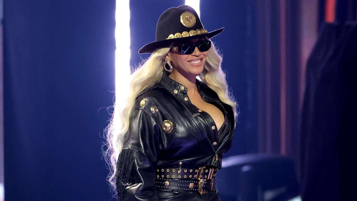 Beyoncé’s new Selena Quintanilla duet has a backstory that goes all the way back to Houston