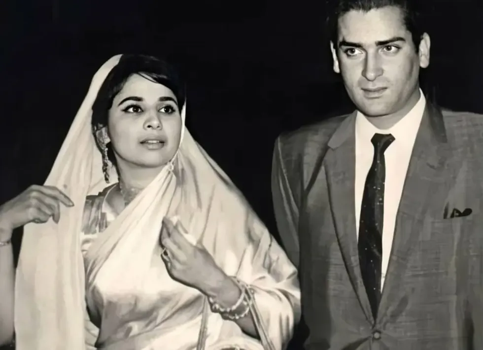 The Untold Story: Did Heartbreak Haunt the Kapoor Wives of Bollywood?