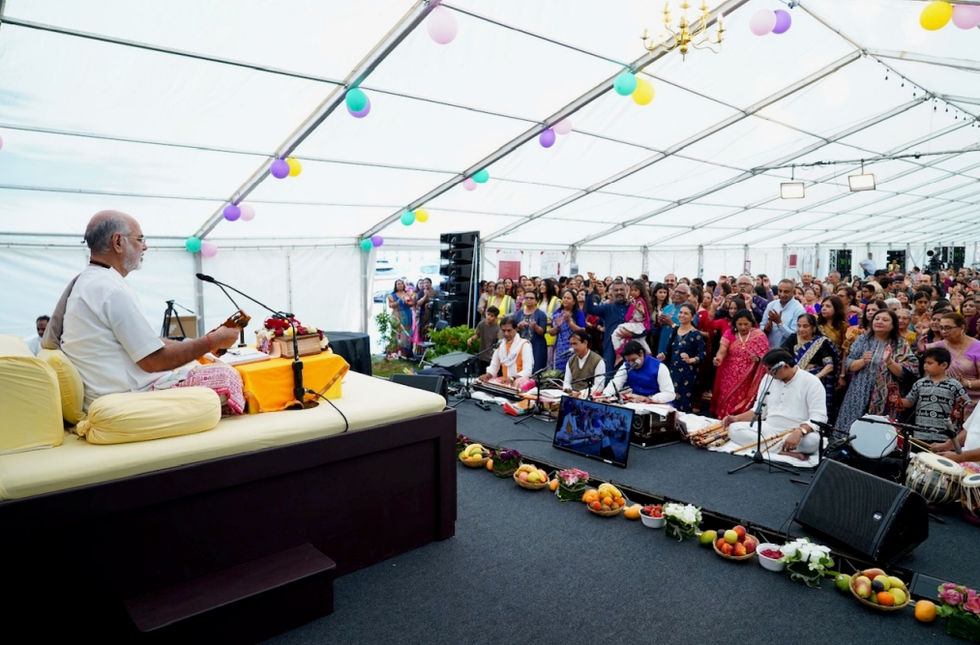 Thousands Unite in Crawley for Soul-Stirring Shrimad Bhagwat Katha