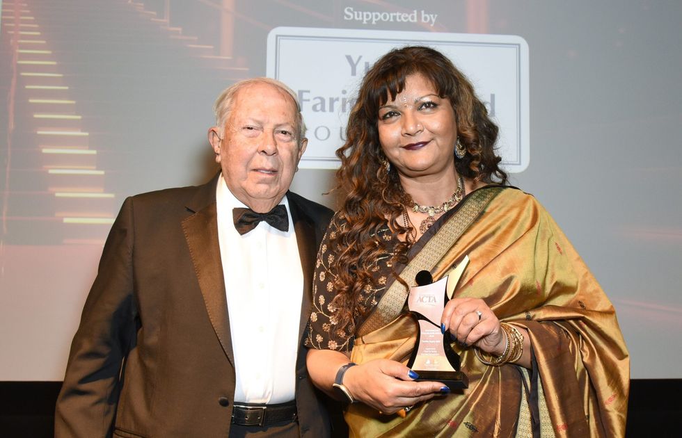TRAILBLAZER AWARD Yusuf Hamied with winner Tanka Gupta Eastern Eye Arts Culture and Theatre Awards 035 Copy
