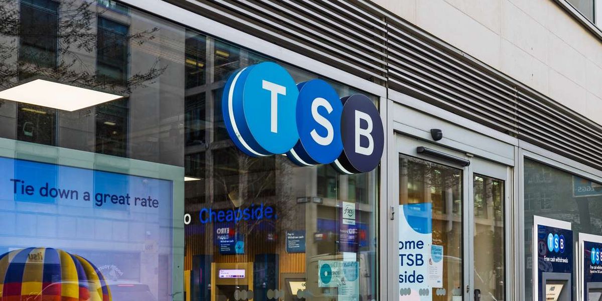 Santander Takeover Could End TSB Brand on UK High Streets | EasternEye