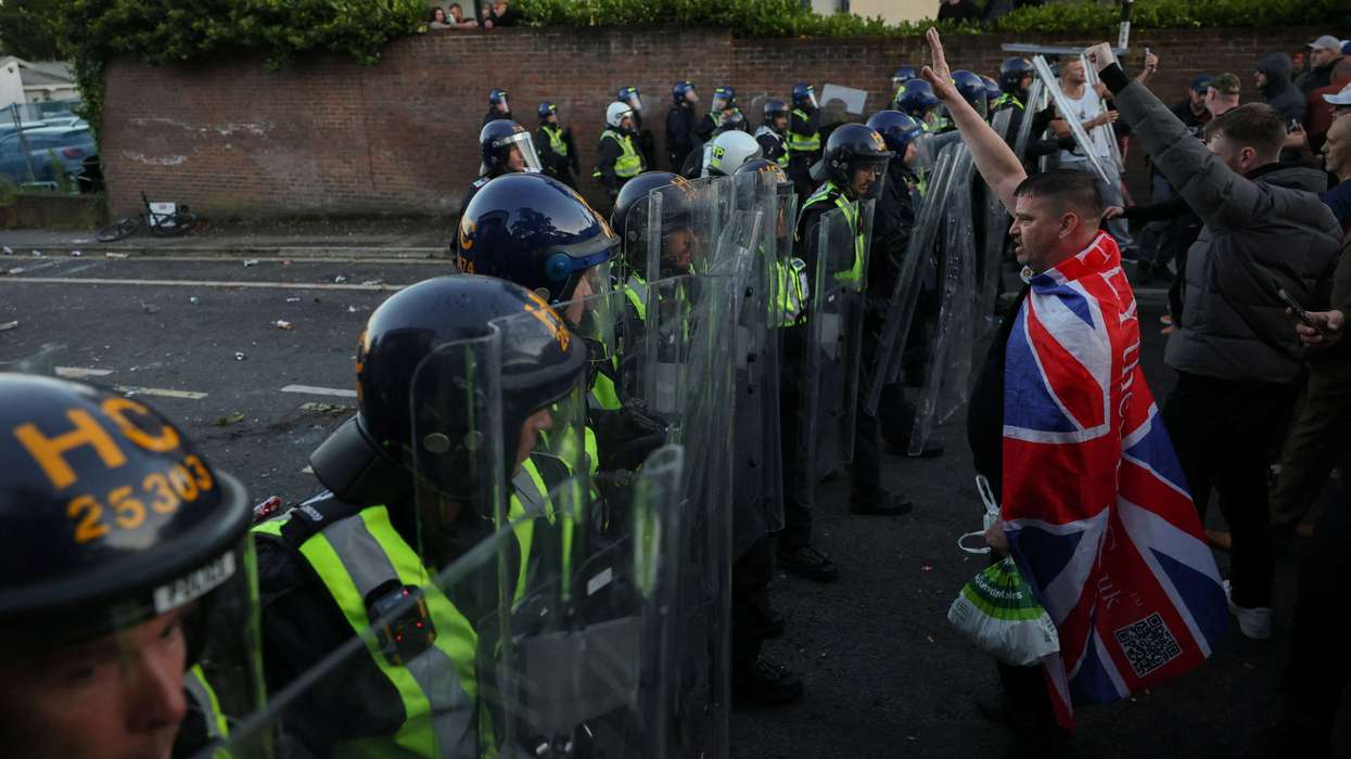 us-uk-clash