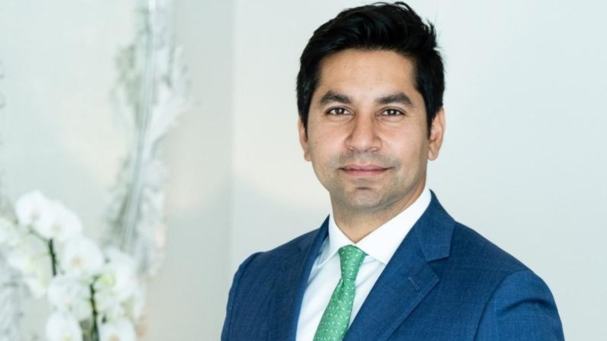 Reeves and Chandra lead UK delegation at Davos