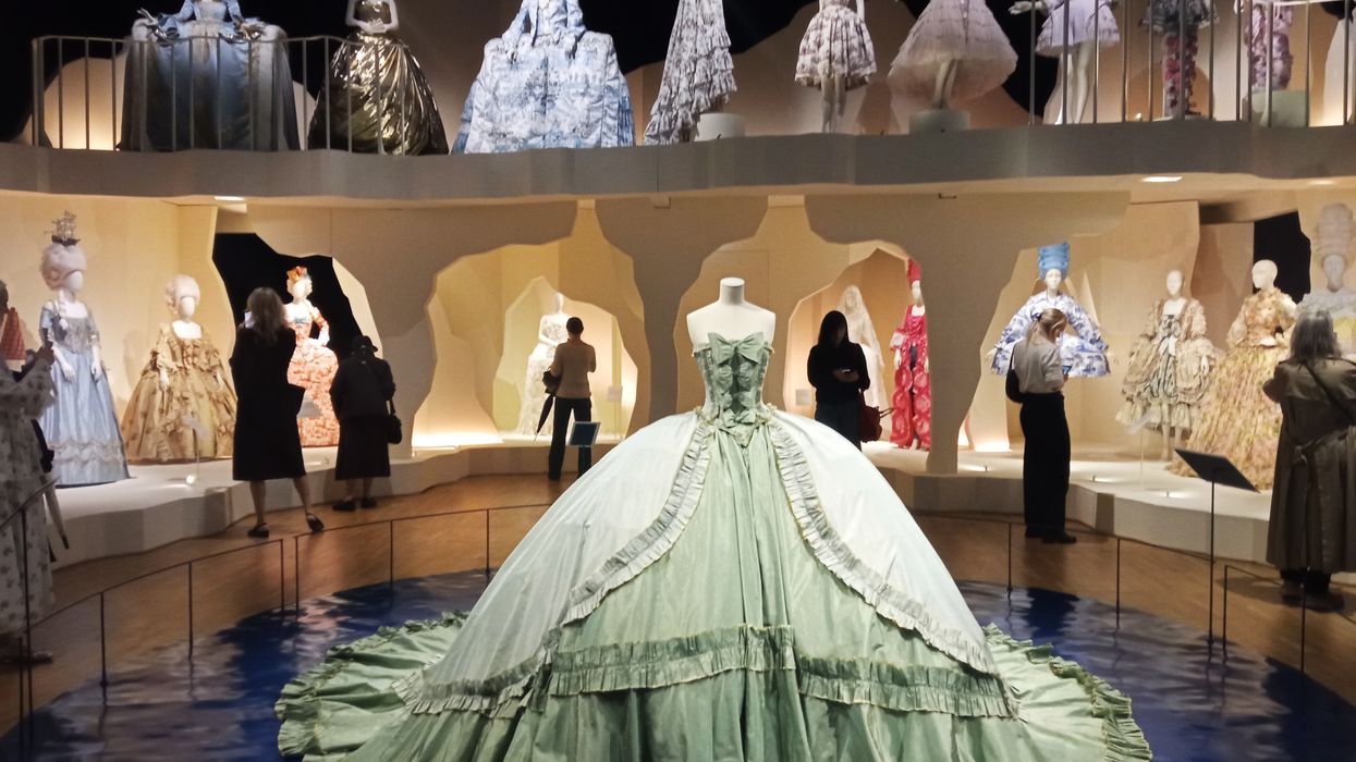 V&A charts Marie Antoinette’s
fashion exchange with India
