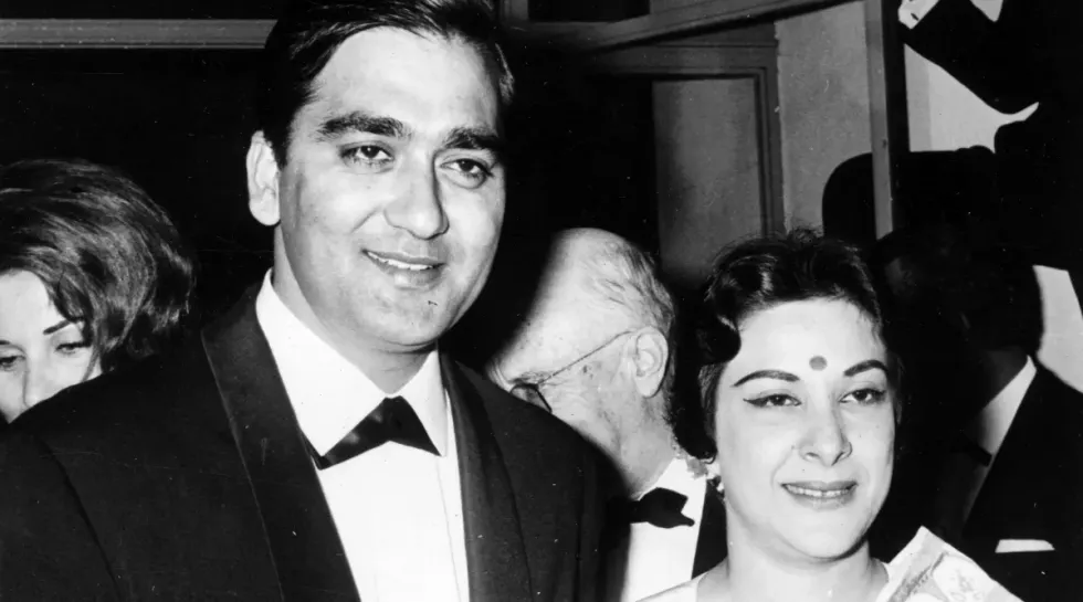 w sunil dutt nargis 1200 1