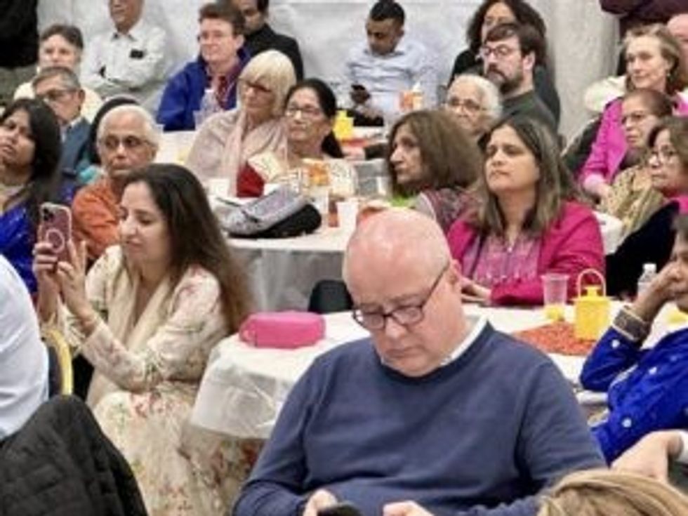 Wellingborough District Hindu Association WDHA awarded Kings Award for Voluntary Service KAVS 3