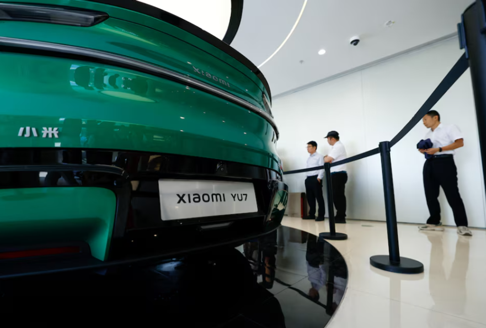 Xiaomi YU7 orders Tesla pressure