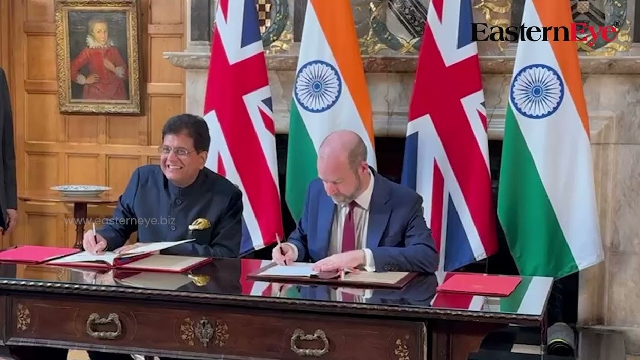 Jonathan Reynolds and Piyush Goyal sign the UK India FTA #easterneye
