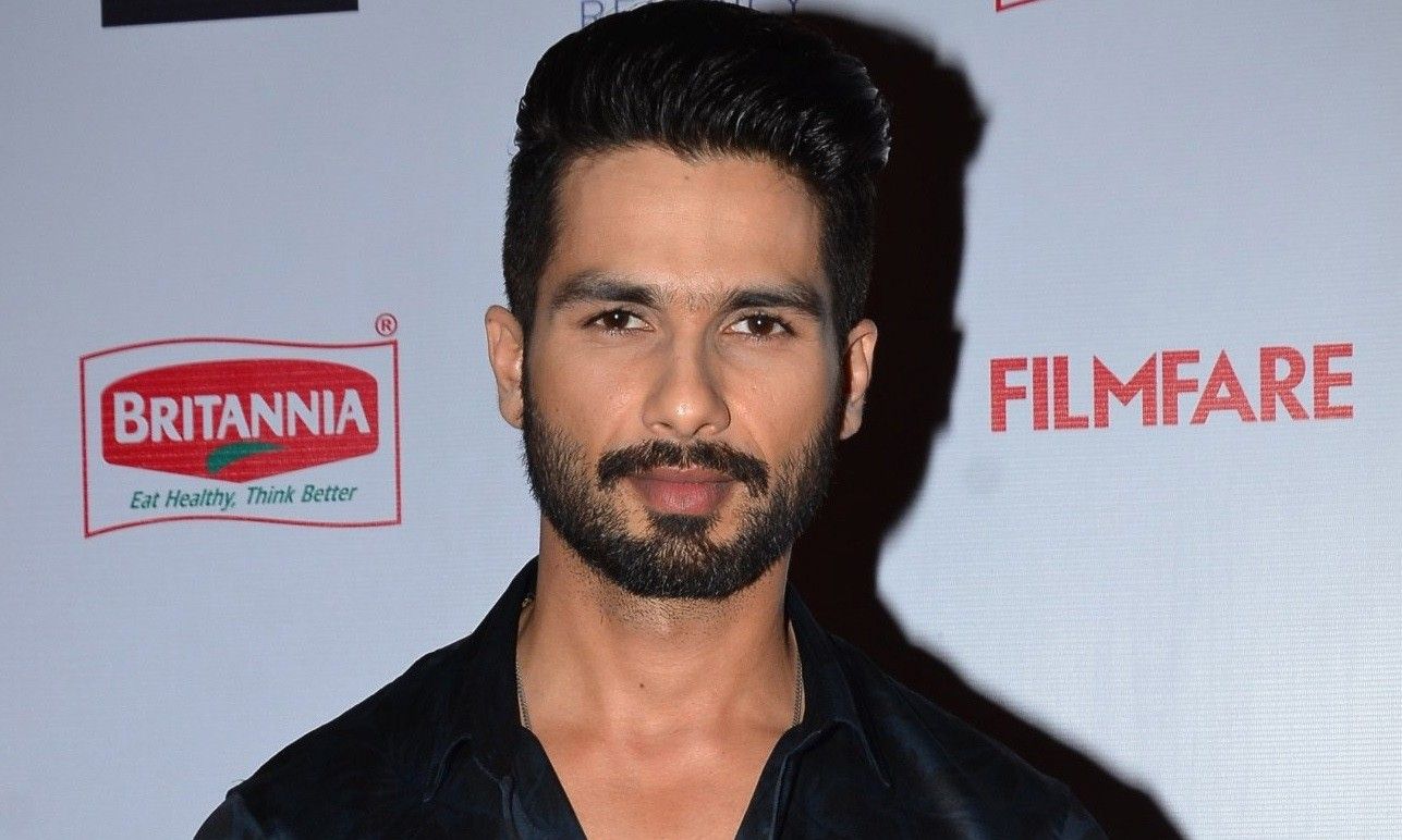 Pin by k on Shahid | Shahid kapoor, Beard styles short, Teen celebrities