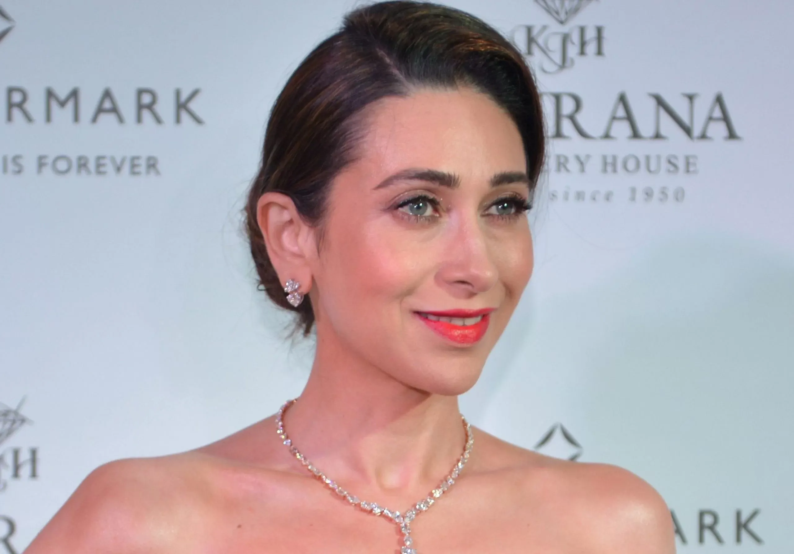 Karisma Kapoor shares video montage as she celebrates 30 years in ...