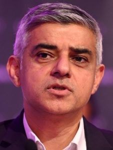 Sadiq Khan: Met Police must answer why Boris Johnson wasn’t fined for attending Downing Street