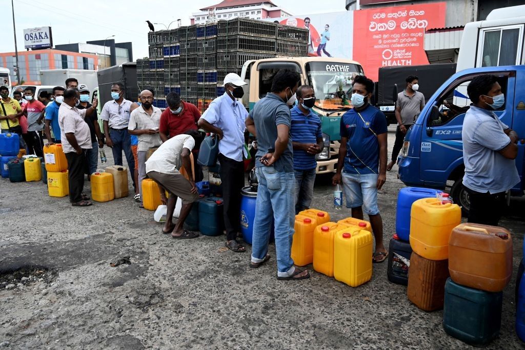 sri lanka tourist fuel