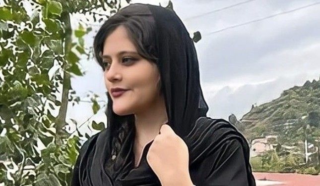 Iran Outrage As 22 yr old Woman Mahsa Amini Dies After Arrest By 