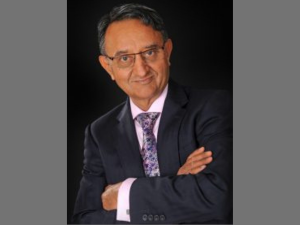 Dr Hasmukh Shah