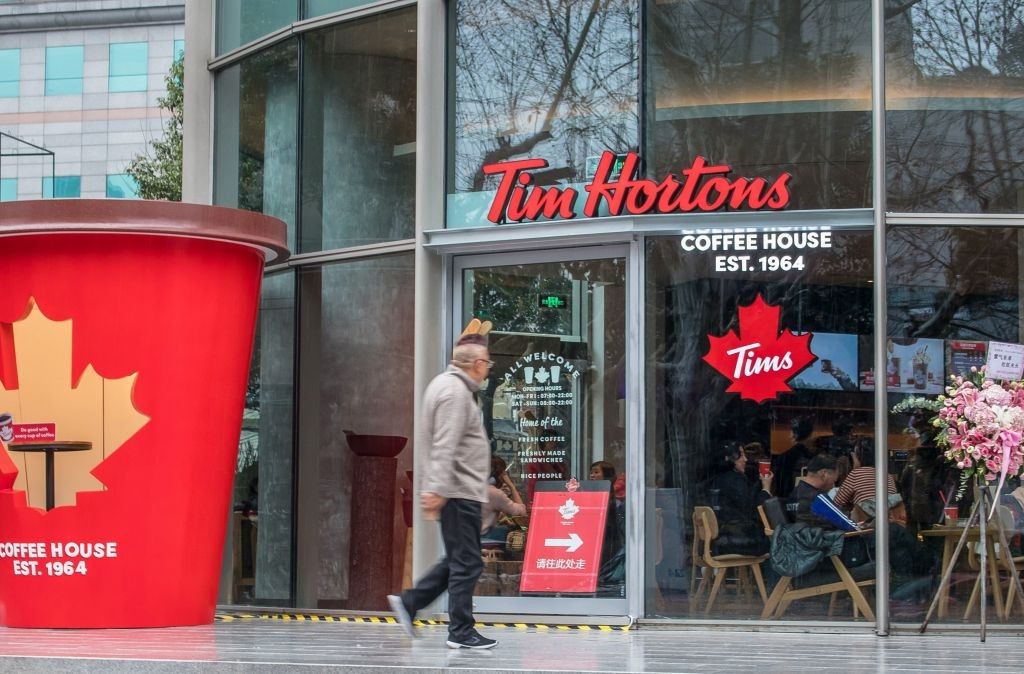 Coffee trumps economic crisis as Tim Hortons opens in Pakistan