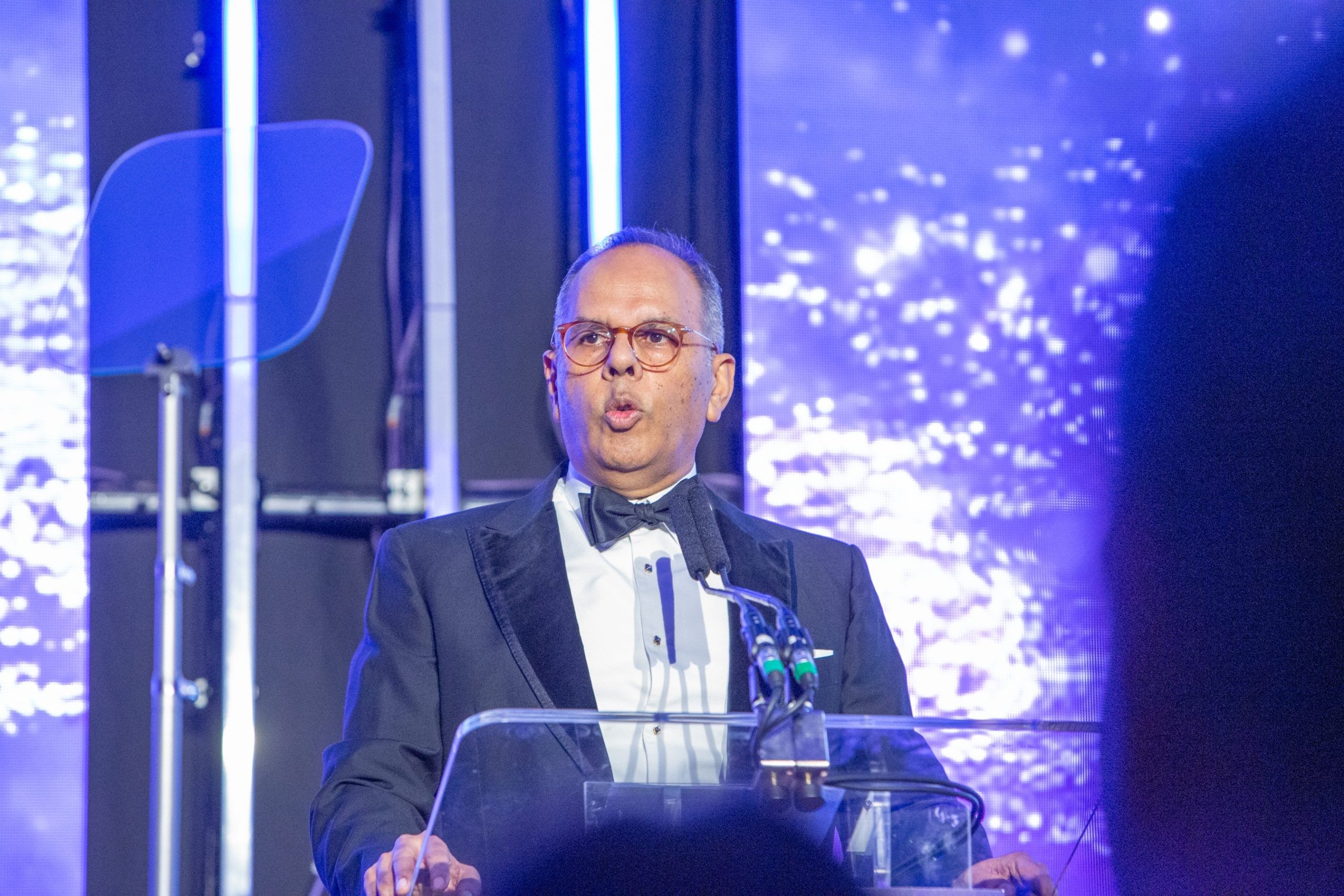 Rishi Sunak leads the way with coveted Hammer award at iconic GG2 Leadership and Diversity Awards 3 DW1 0024 scaled