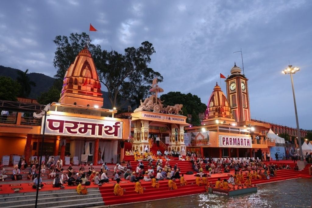 G-20 meeting in Rishikesh commences with Parmarth Niketan’s renowned Ganga Aarti ceremony