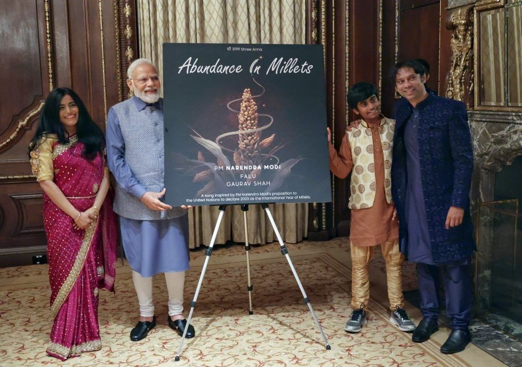 Modi meets eminent Indian Americans during US visit