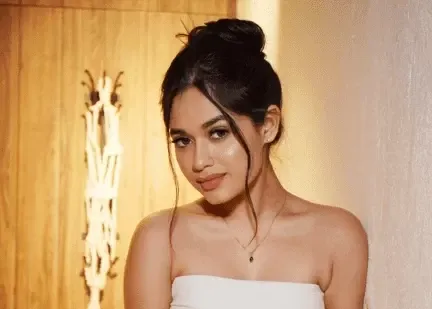 Jannat Zubair Rahmani: Stardom, songs and social media success - EasternEye