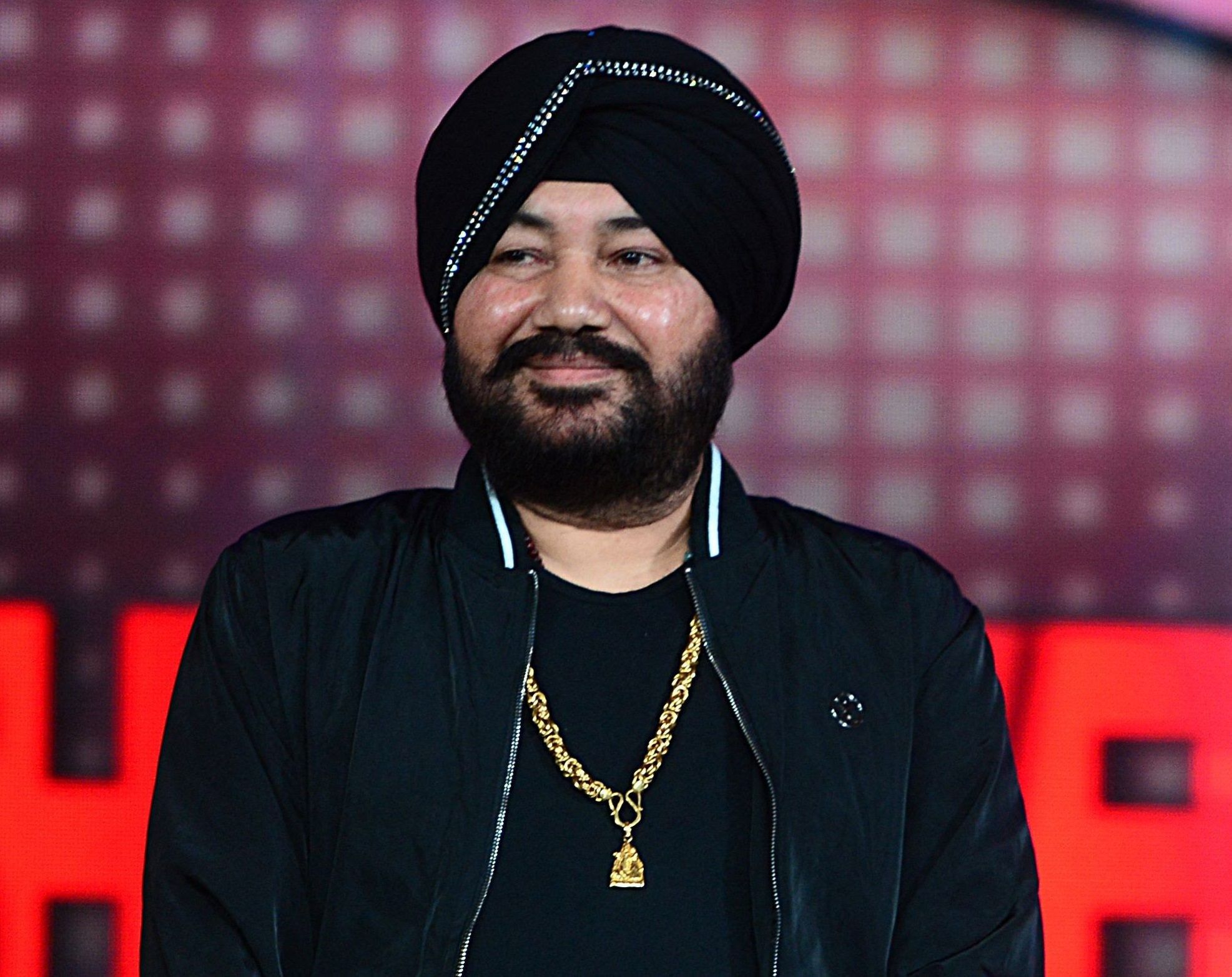 Best of Daler Mehndi Music Playlist: Best MP3 Songs on Gaana.com
