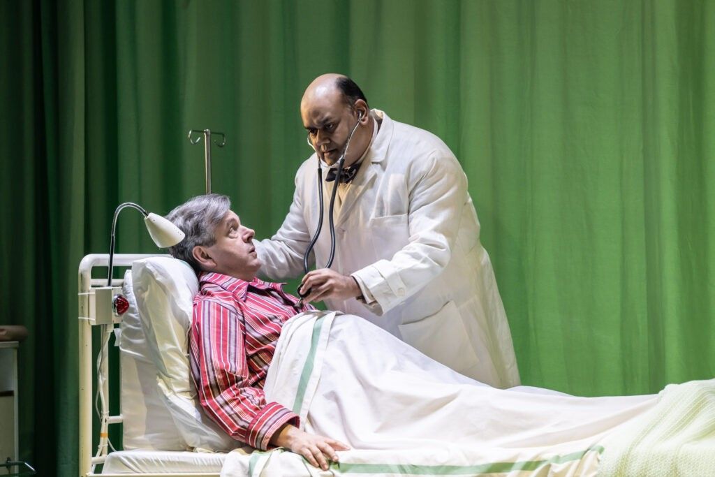 Powerful play portrays how NHS was nearly killed off before birth 1 INSET 1 Michael Sheen Nye Bevan and Tony Jayawardena Doctor Dain in Nye at the National Theatre c Johan Persson 10562