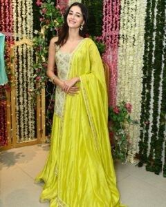 Anushka Khanna: Creating timeless fashion classics 1 anushka khanna 1