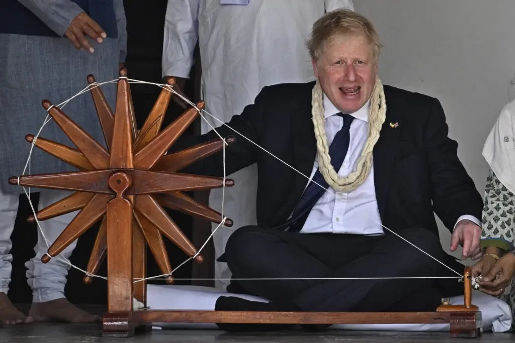 british-pm-boris-johnson-sabarmati-ashram