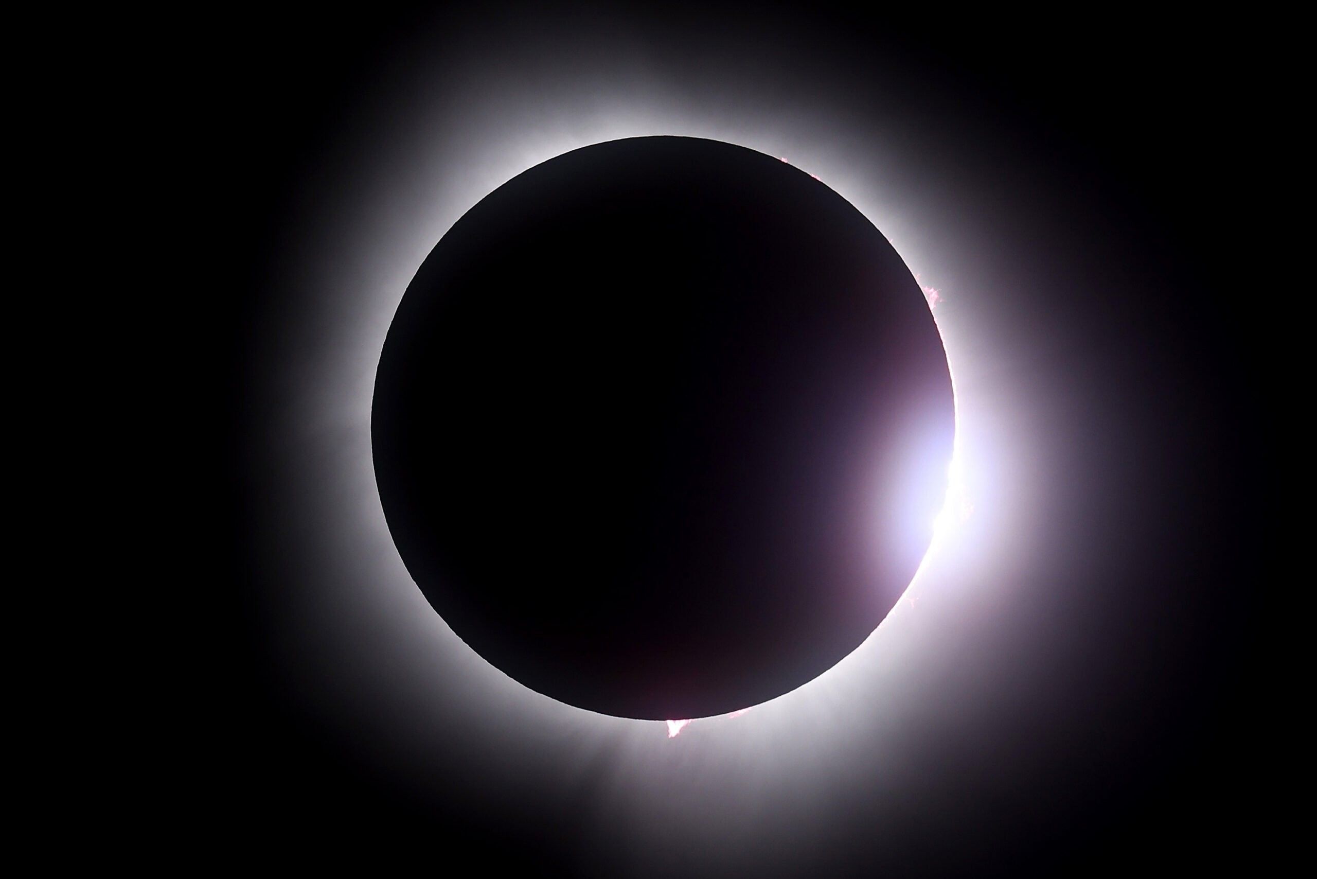 US witnesses solar eclipse 3 solar eclipse usa 5 scaled